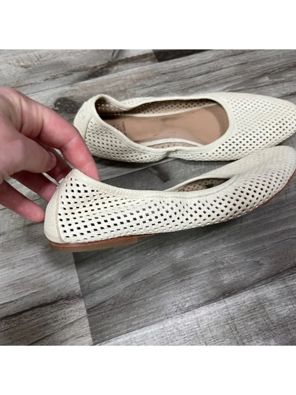 Tory Burch Whitaker Perforated Leather Ballet Flats Cream Women’s Size 6